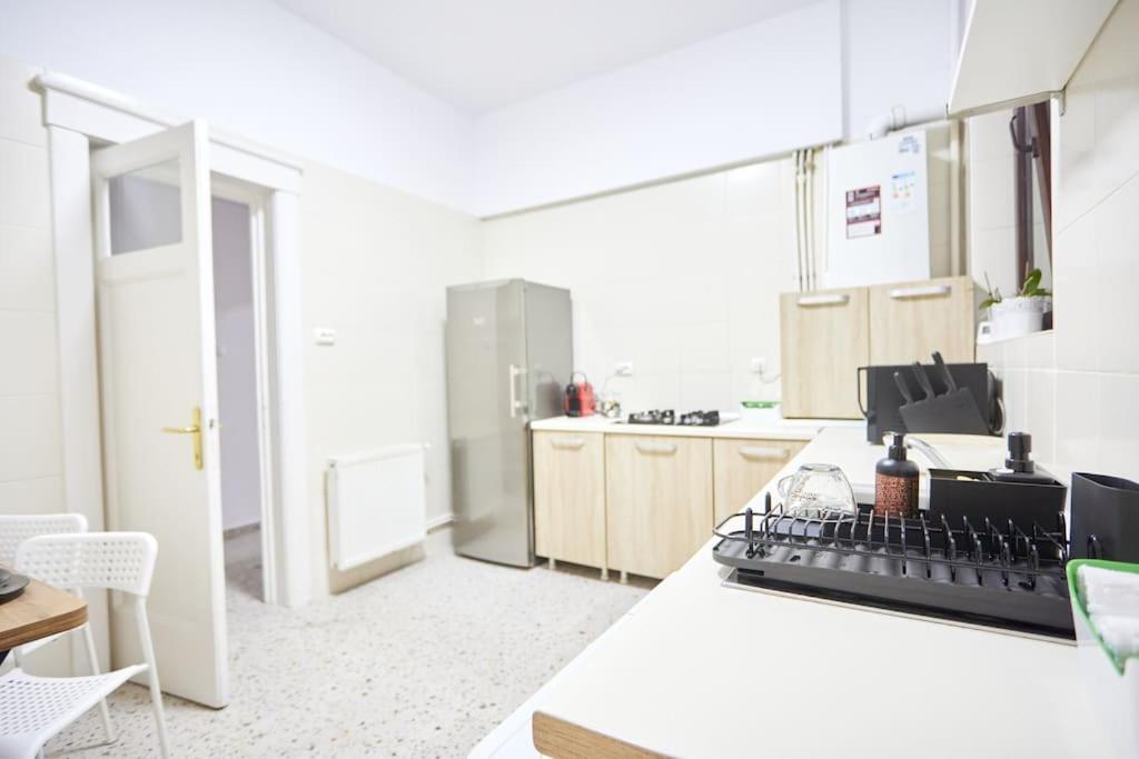 Caragiale Apartment Букурещ Екстериор снимка
