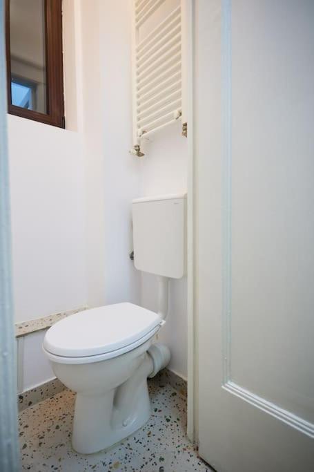 Caragiale Apartment Букурещ Екстериор снимка