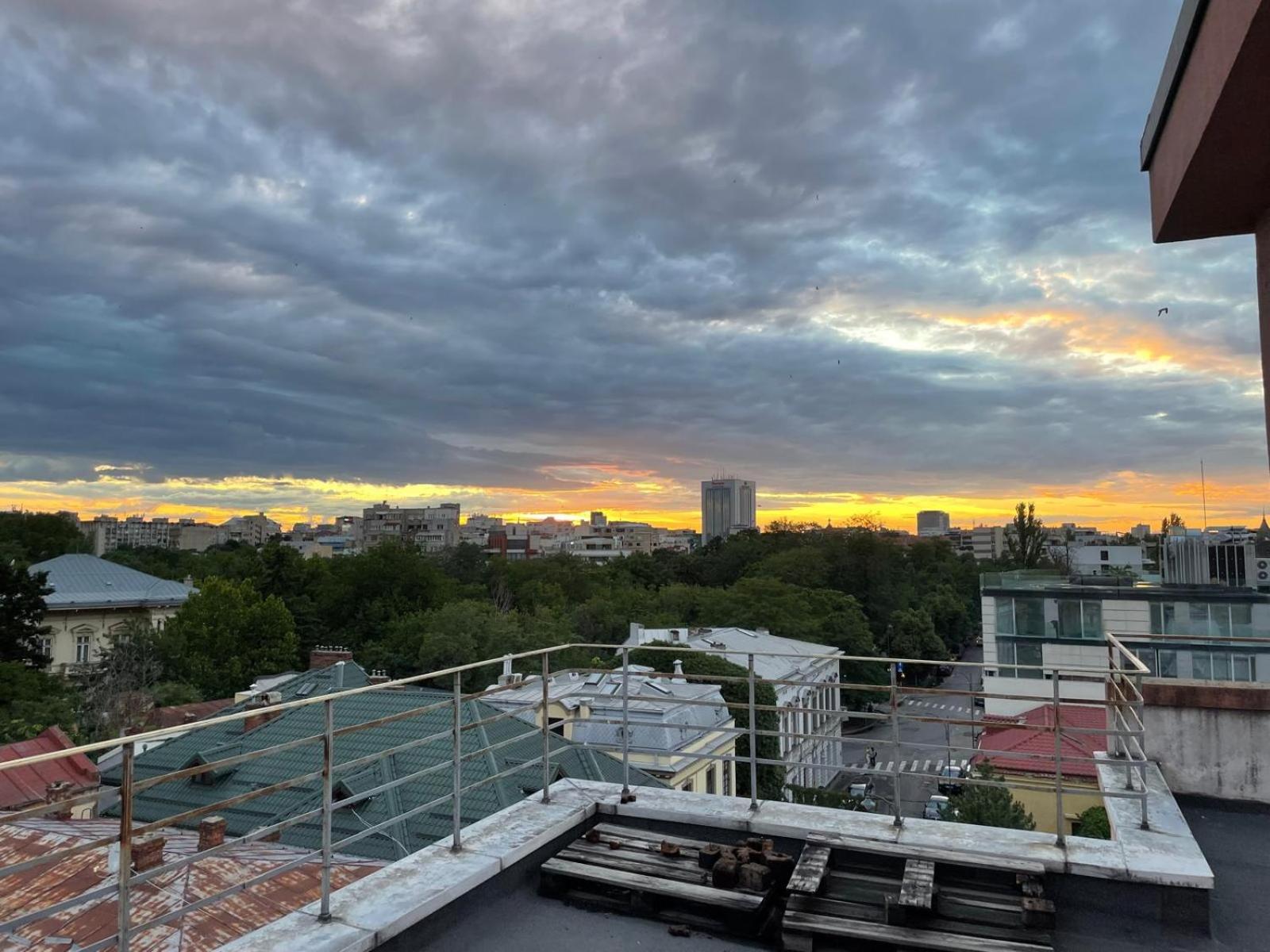 Caragiale Apartment Букурещ Екстериор снимка