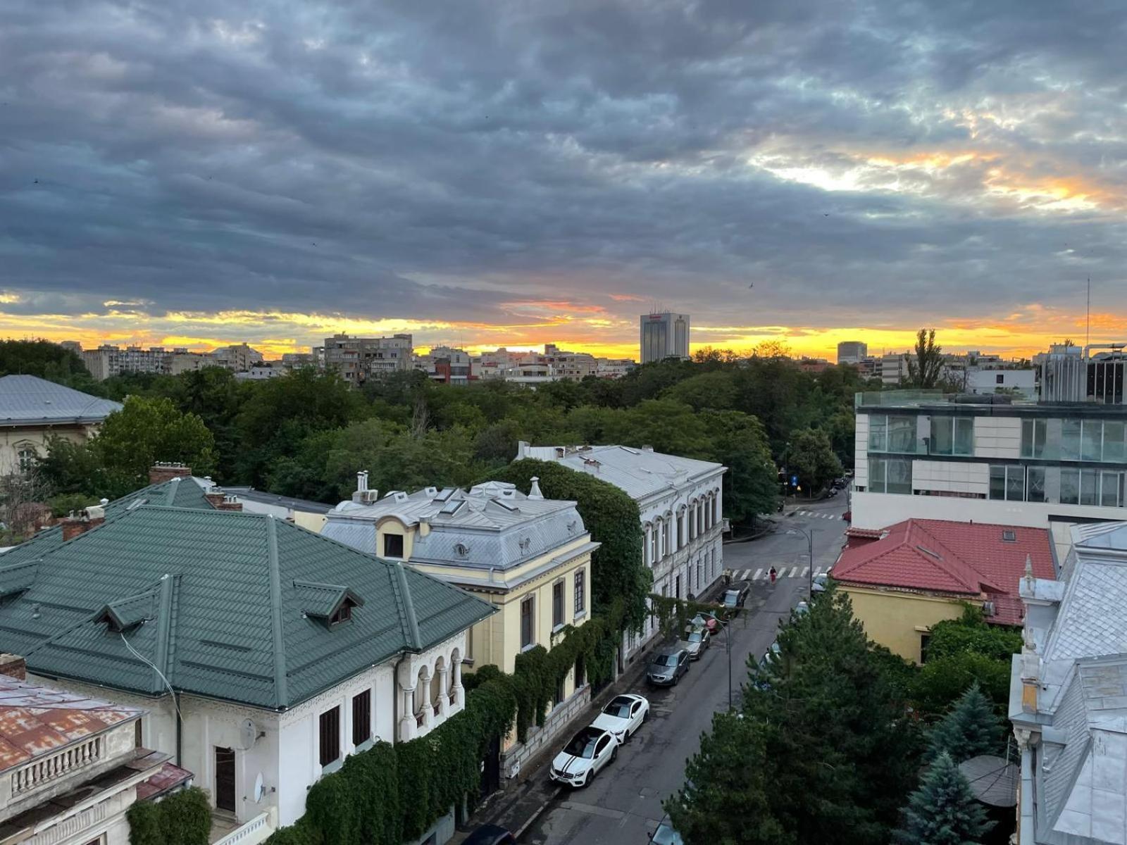 Caragiale Apartment Букурещ Екстериор снимка